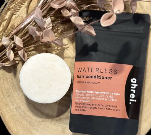 WATERLESS SOLID HAIR CONDITIONER smells like ambra & honey